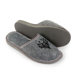 Kapcie damskie laczki góralskie z parzenicą filcowe obuwie domowe