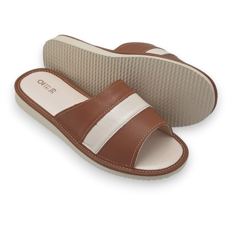 Kapcie damskie skórzane, brązowo beżowe.