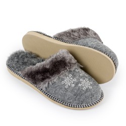 Ciepłe kapcie z futerkiem,...